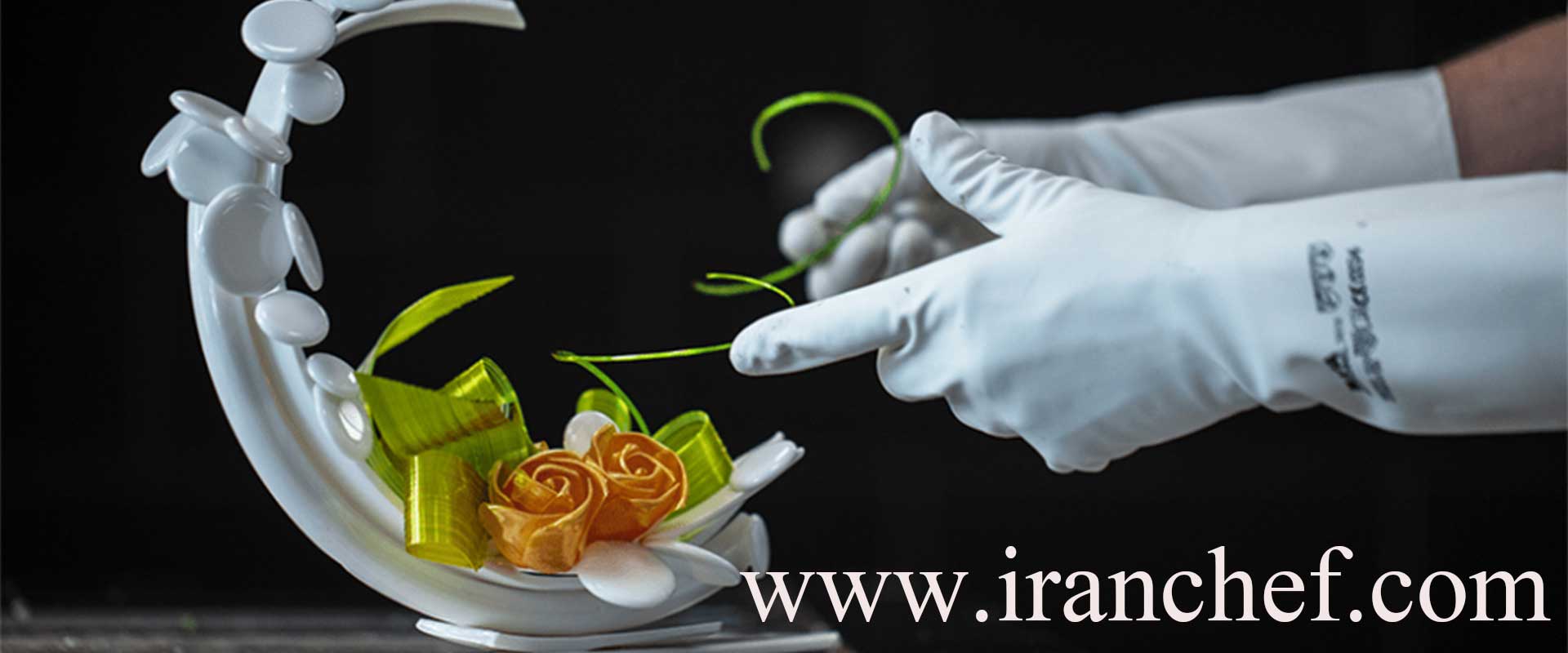 من پيش از آنکه يک آشپز باشم  يک پژوهشگر غذا هستم.